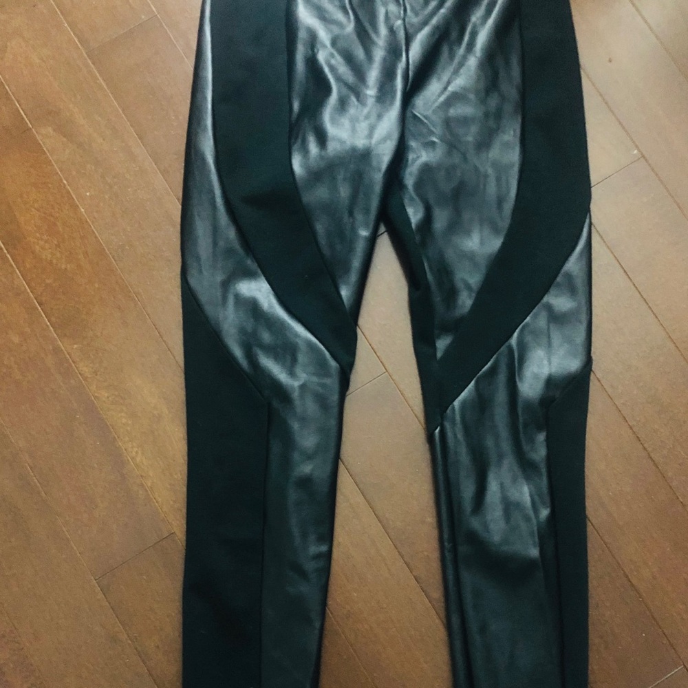 Women’s Leather Leggings